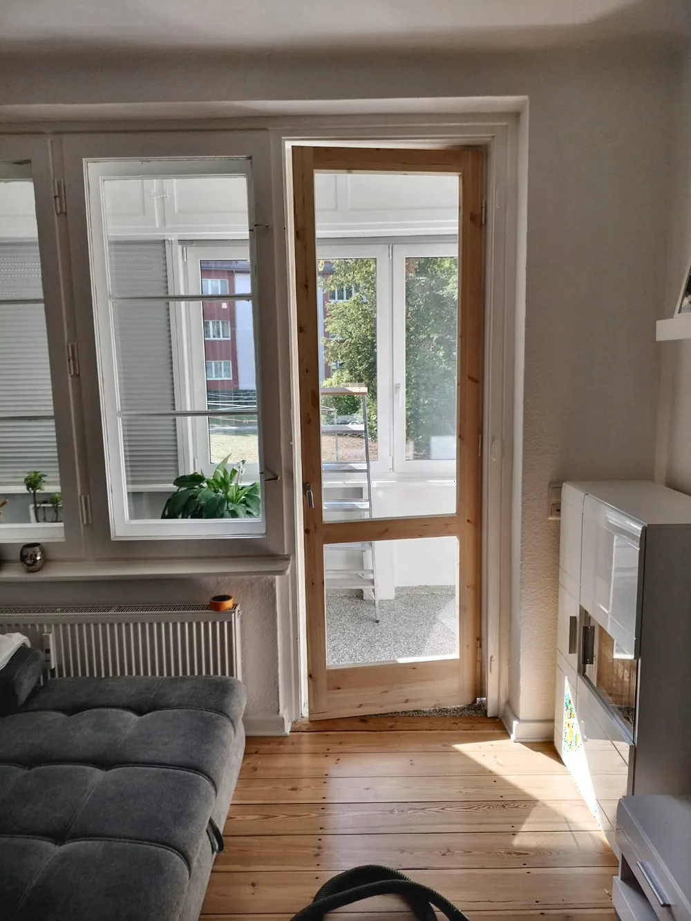 Verglaste Zimmertür in einem Wohnraum